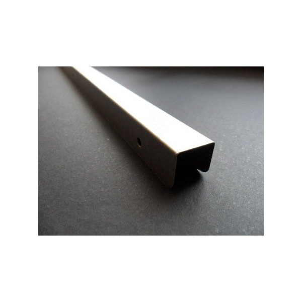 Profilo a 'U' di rinforzo per arnie in polistirolo