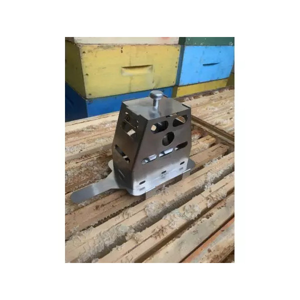 Solfobox - dispositivo per il trattamento della tarma della cera