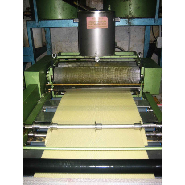 Lavorazione cera grezza